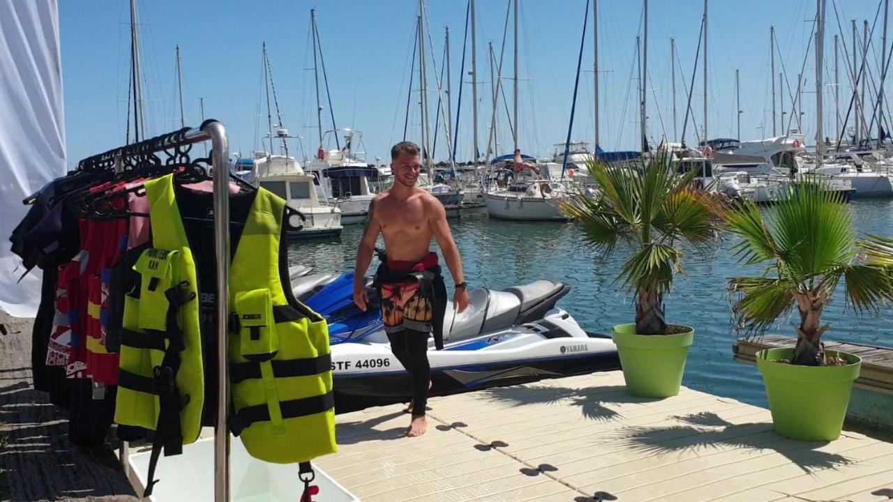De Standing La Pecherie Spacieux T3 Comme Un Cocon Familial Vue Et Sur L'avant Port Sur Le Bout Du Bout De Cap D'agde Seule Cap En Occitanie Agde